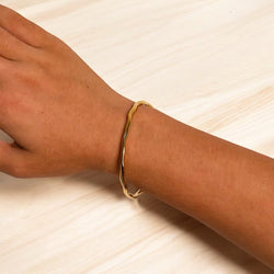 Fluid Bangle - STORIES
